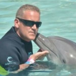 Meet your Posher, Roy